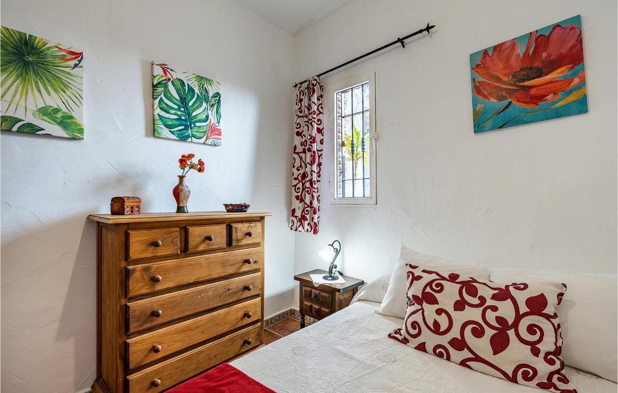 Amazing Home In Frigiliana With Kitchen Exteriör bild