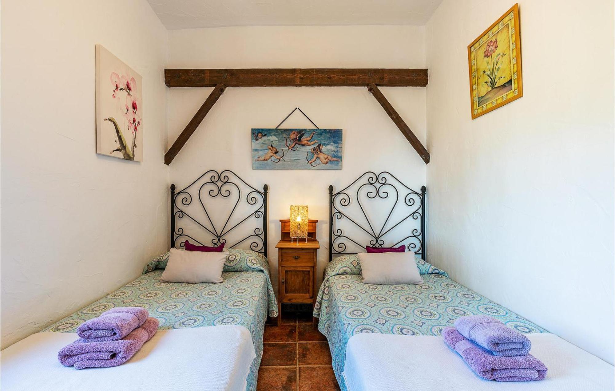 Amazing Home In Frigiliana With Kitchen Exteriör bild