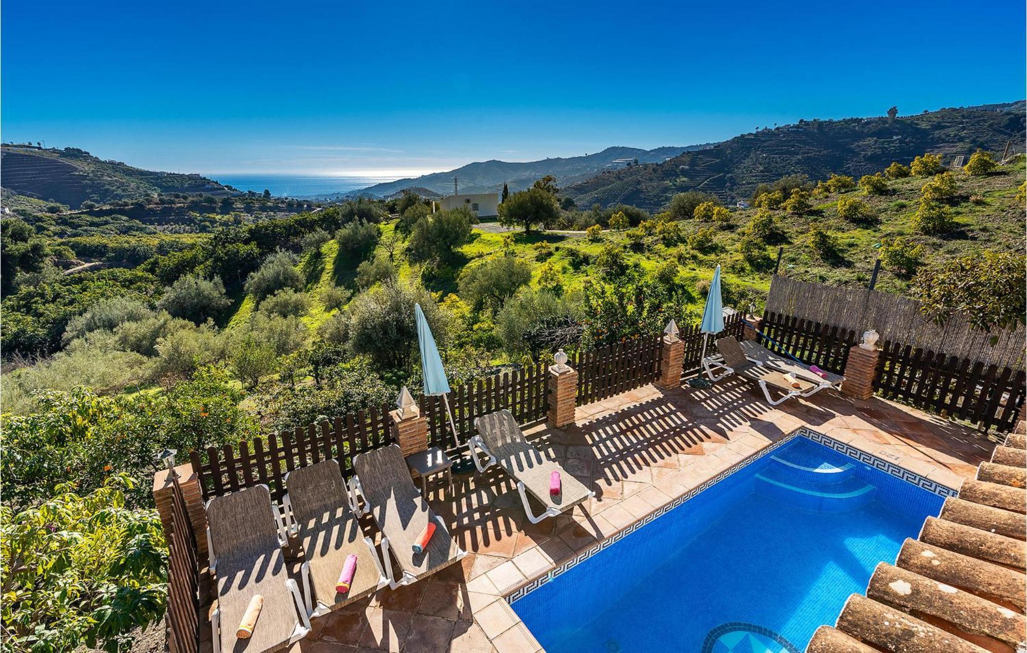 Amazing Home In Frigiliana With Kitchen Exteriör bild
