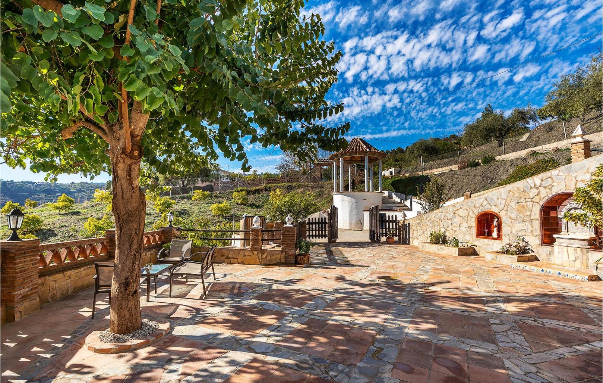Amazing Home In Frigiliana With Kitchen Exteriör bild